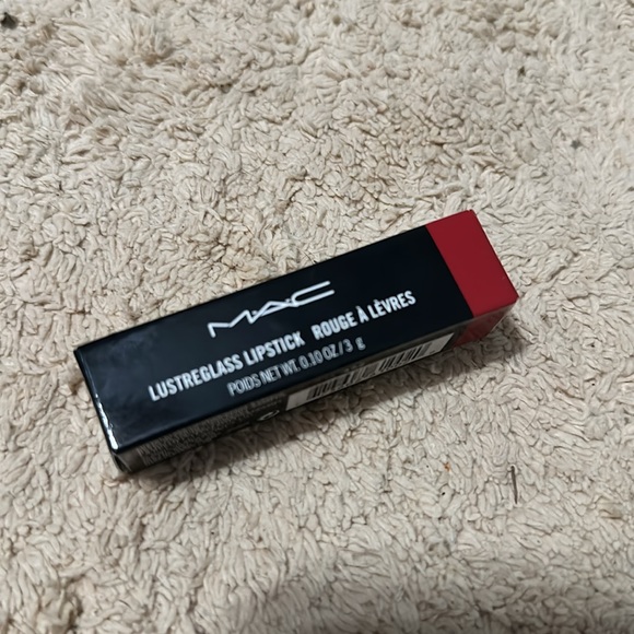 MAC Cosmetics Lady Bug lipstick - Picture 3 of 3